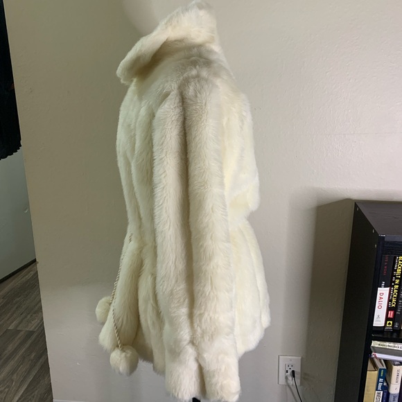 Scandinavian Faux Fur Vintage Coat - Picture 2 of 9